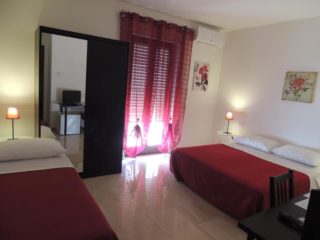 Hotel Domus Tarento Habitación foto