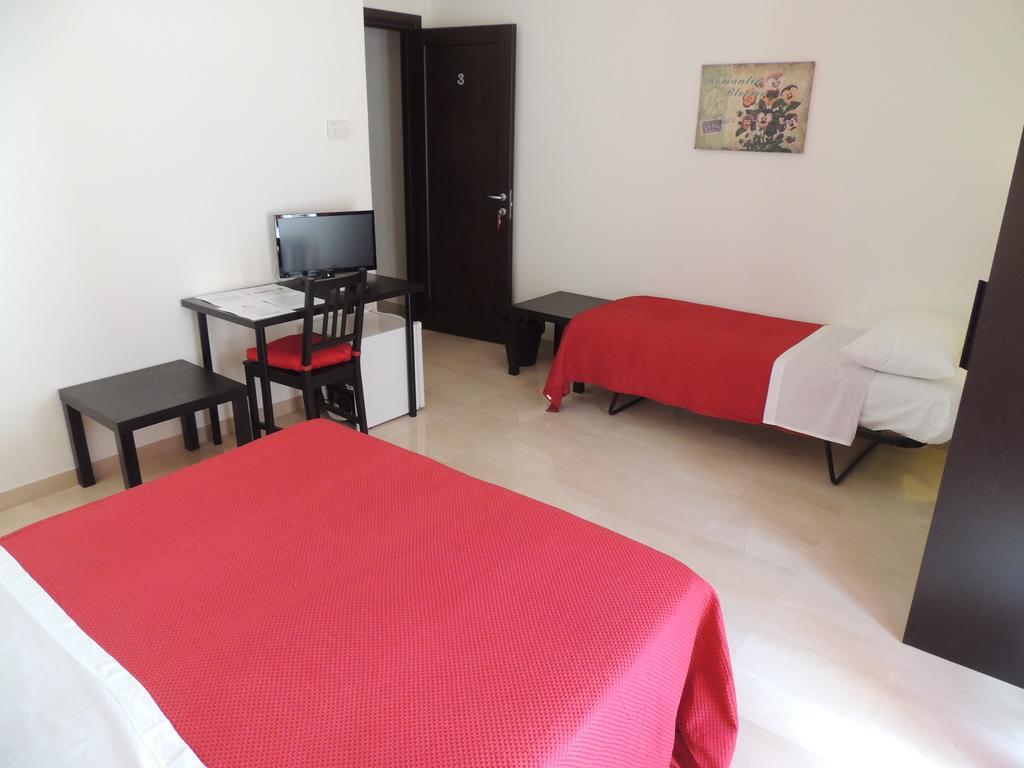 Hotel Domus Tarento Habitación foto